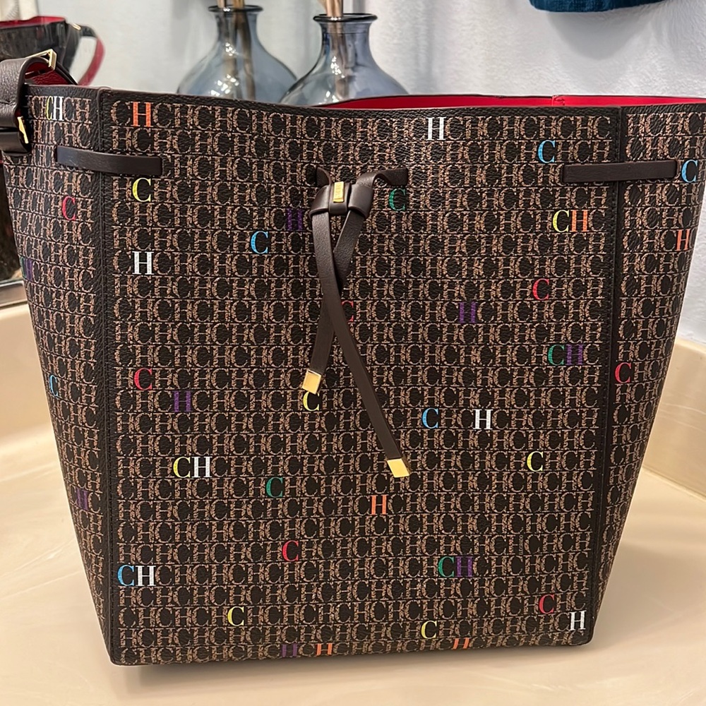 COPY (POST) - Authentic Carolina Herrera Bag